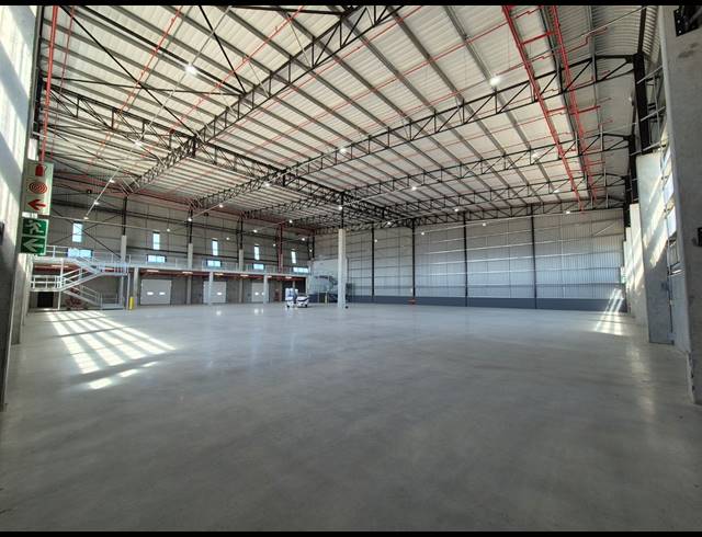 2,322M² WAREHOUSE TO LET IN ATLANTIC HILLS
